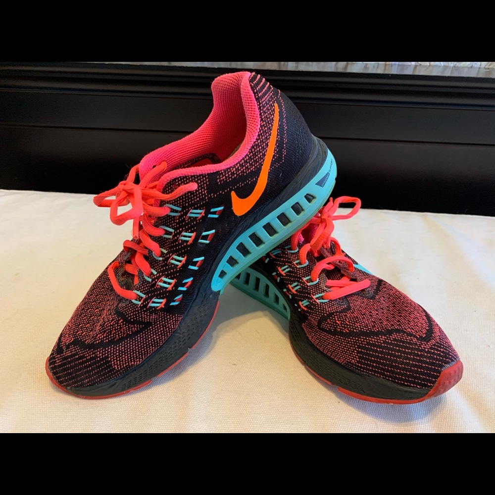 Nike Structure Womens running shoe